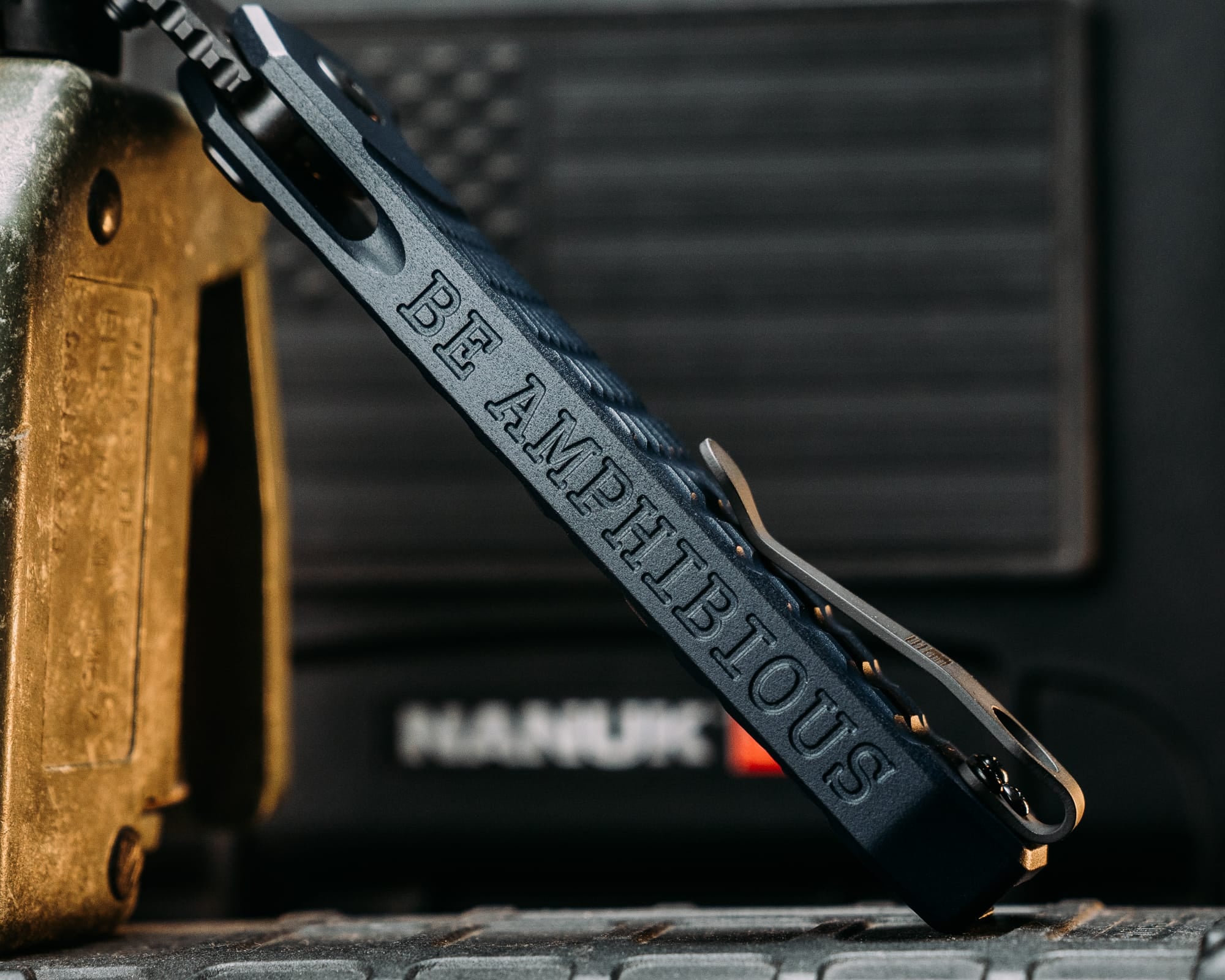 (SOLD OUT) HFB x URT Crow Folder - BE AMPHIBIOUS