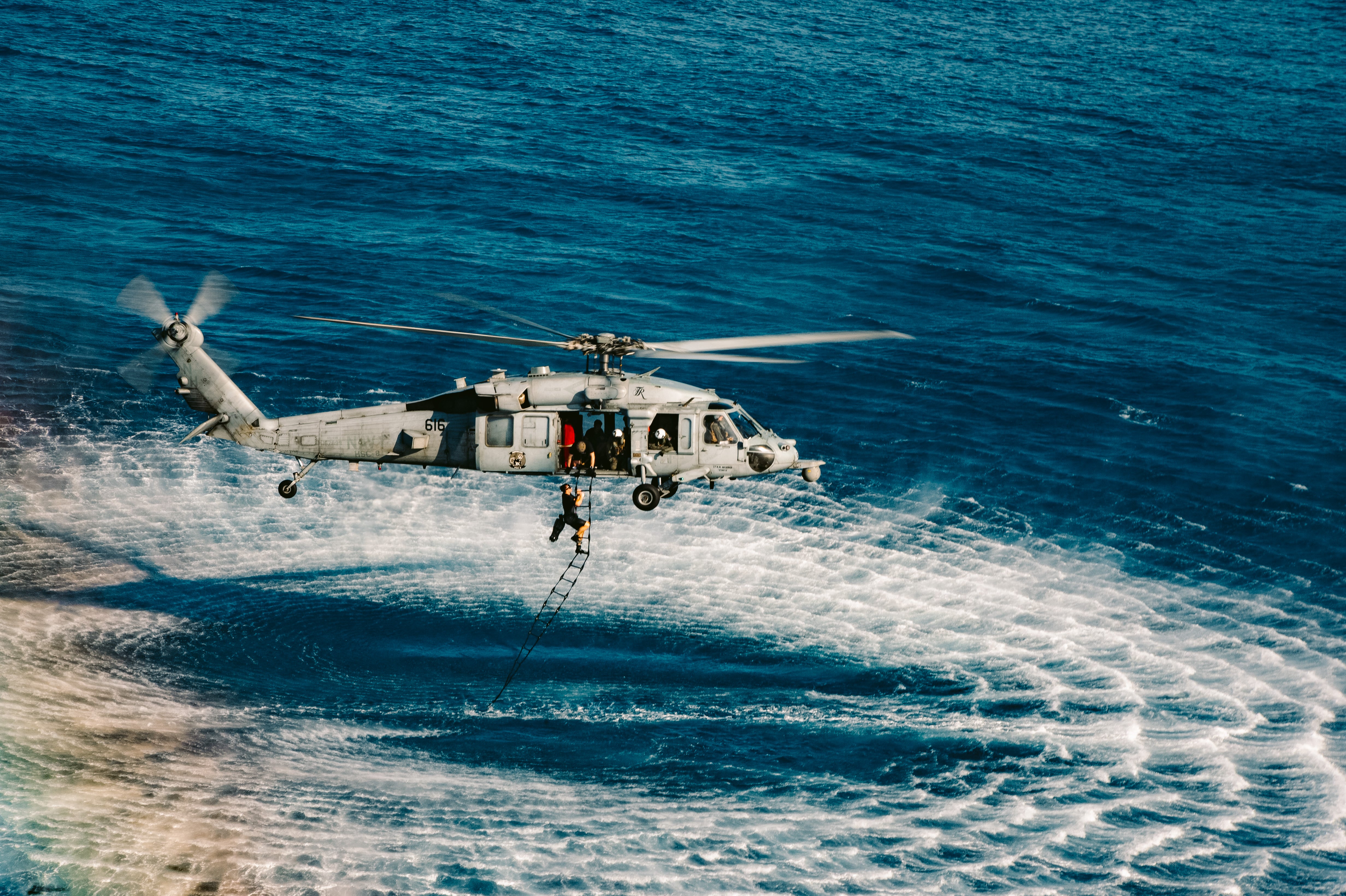 A Tribute to the crew of HSC-8 Loosefoot 616